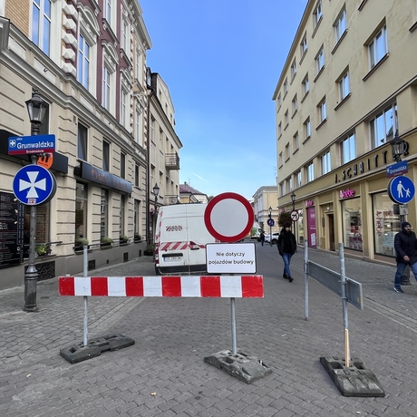 Przebudowa ul. Grunwaldzkiej [październik 2023] - fot 17